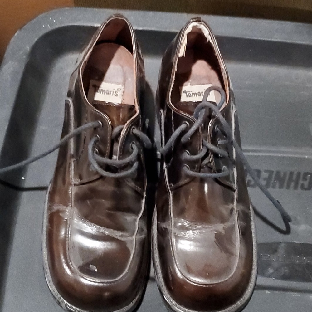 Ladies shoes